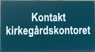 Kirkespyd med tekst i vejrbestandig plast