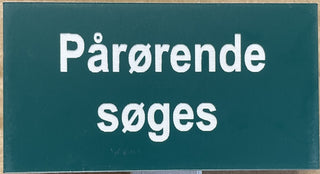 Kirkespyd med tekst i vejrbestandig plast